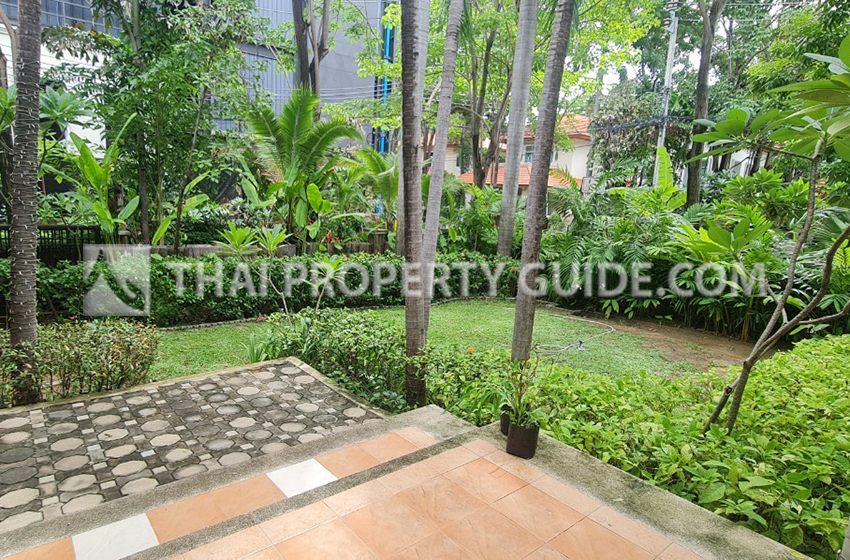 House with Shared Pool in Nichada Thani 